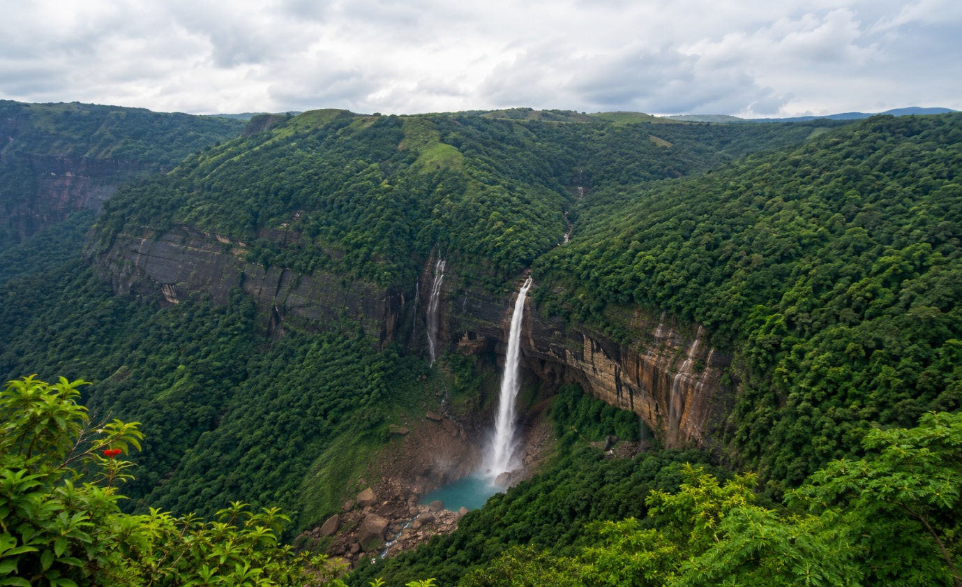 Nohkalikai Falls: Where Beauty Meets Legend (Cherrapunji, Meghalaya)